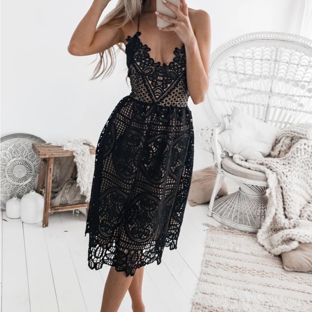 Two Sisters Annabelle Dress in Black. Size 4.
